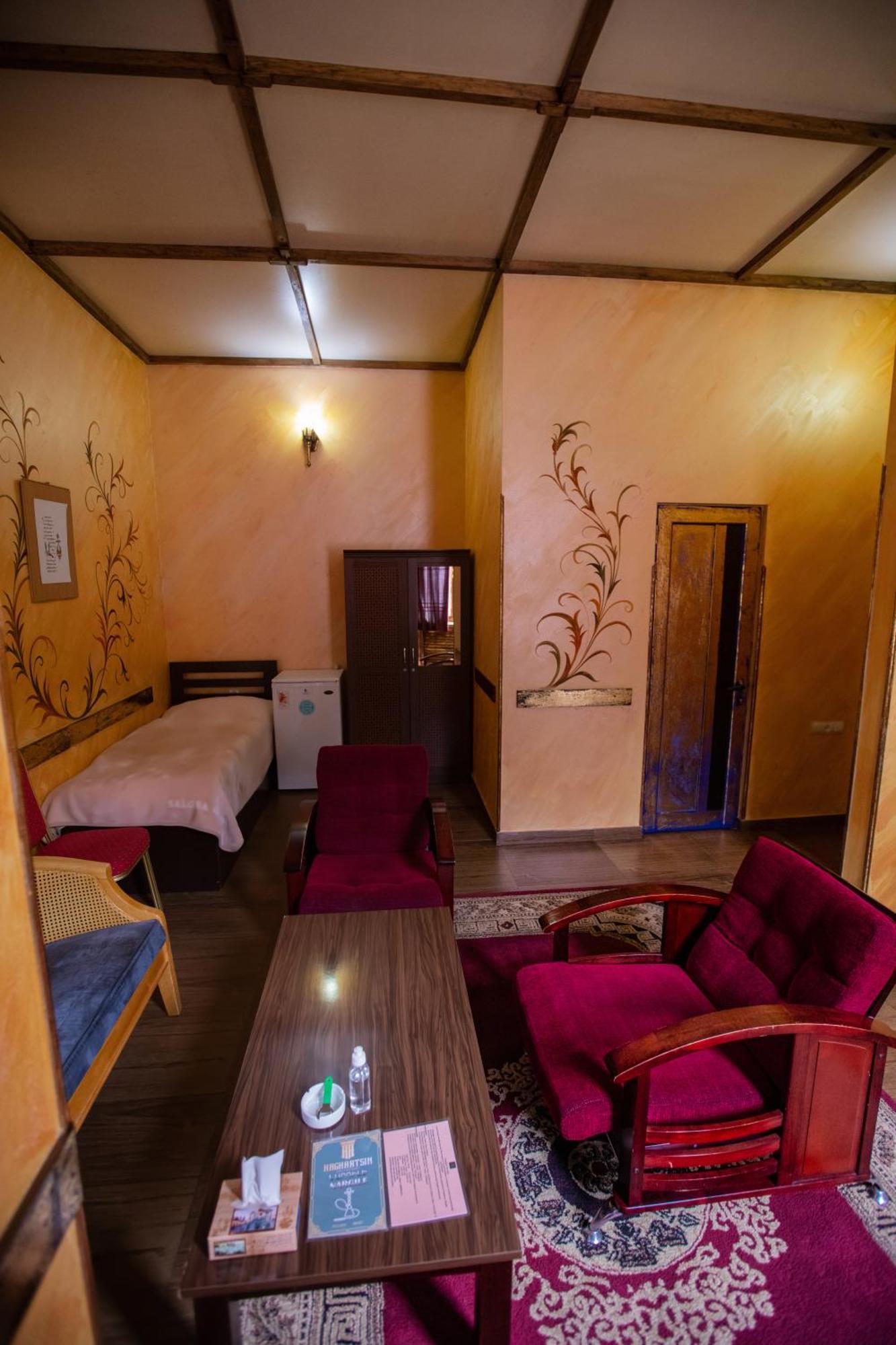 Haghartsin Hotel And Restaurant Дилиян Екстериор снимка
