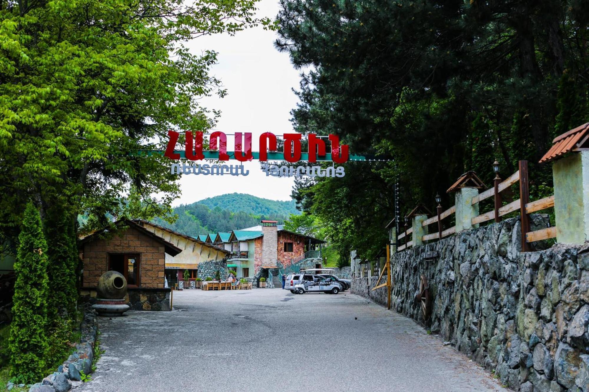 Haghartsin Hotel And Restaurant Дилиян Екстериор снимка