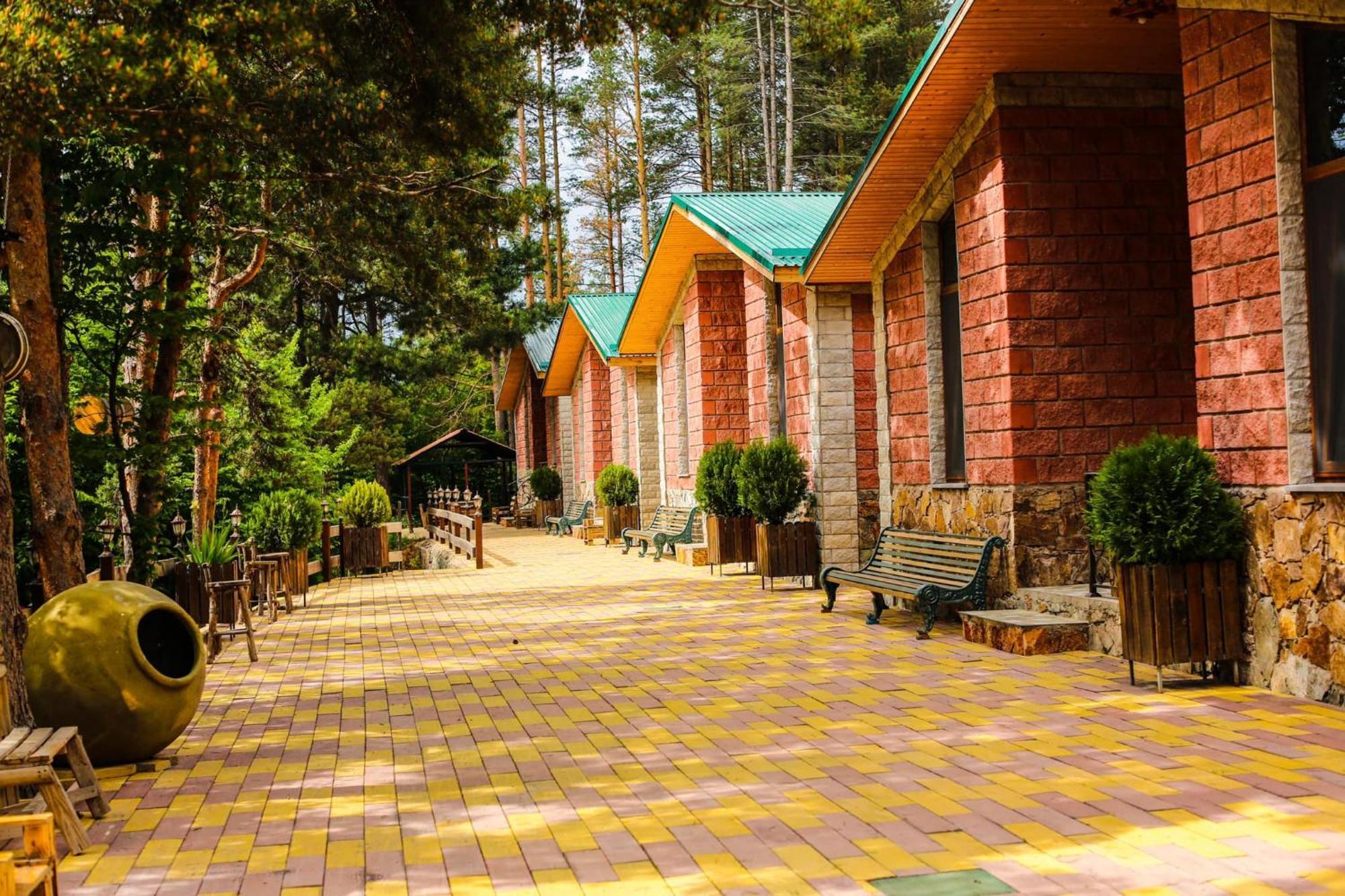 Haghartsin Hotel And Restaurant Дилиян Екстериор снимка