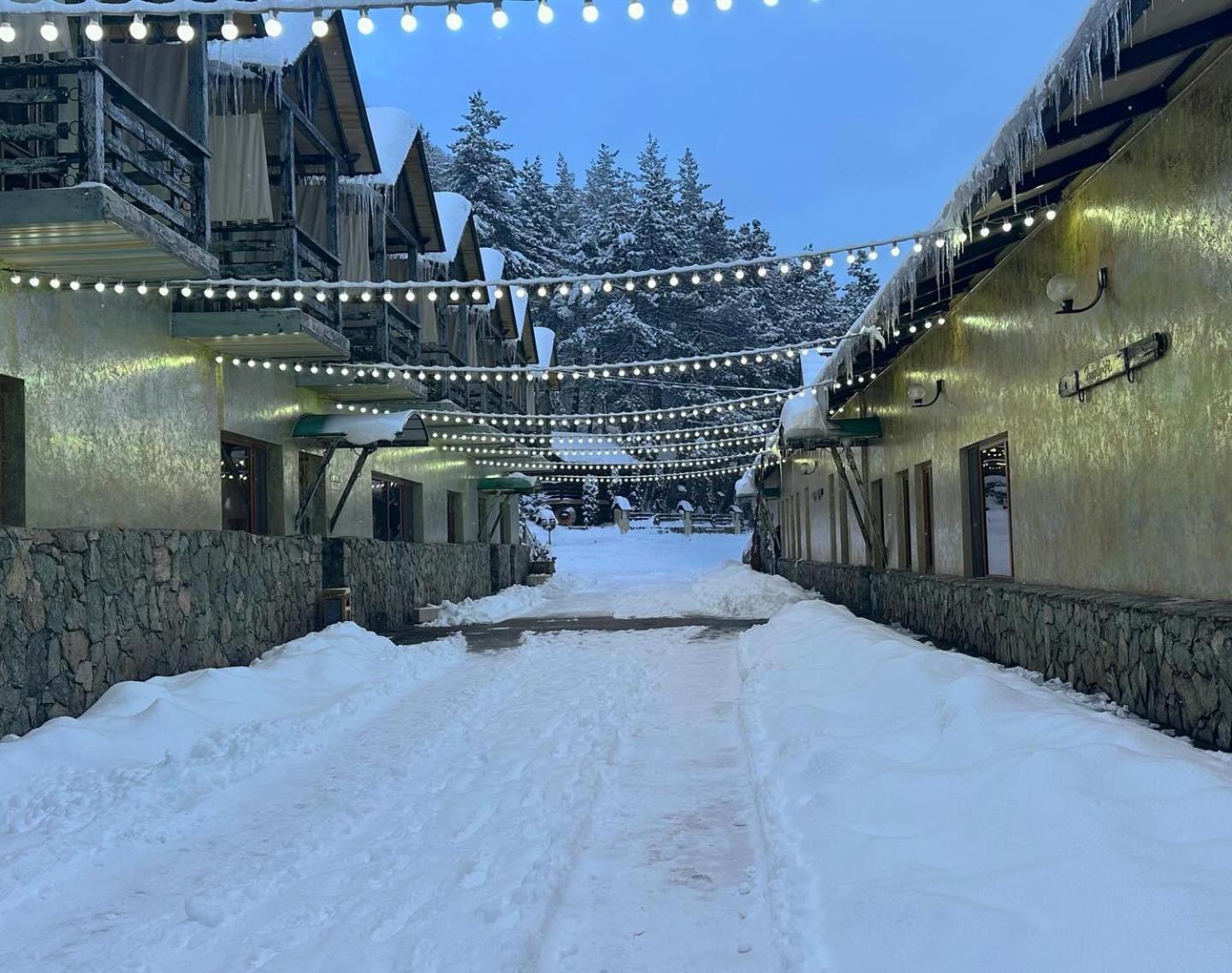 Haghartsin Hotel And Restaurant Дилиян Екстериор снимка
