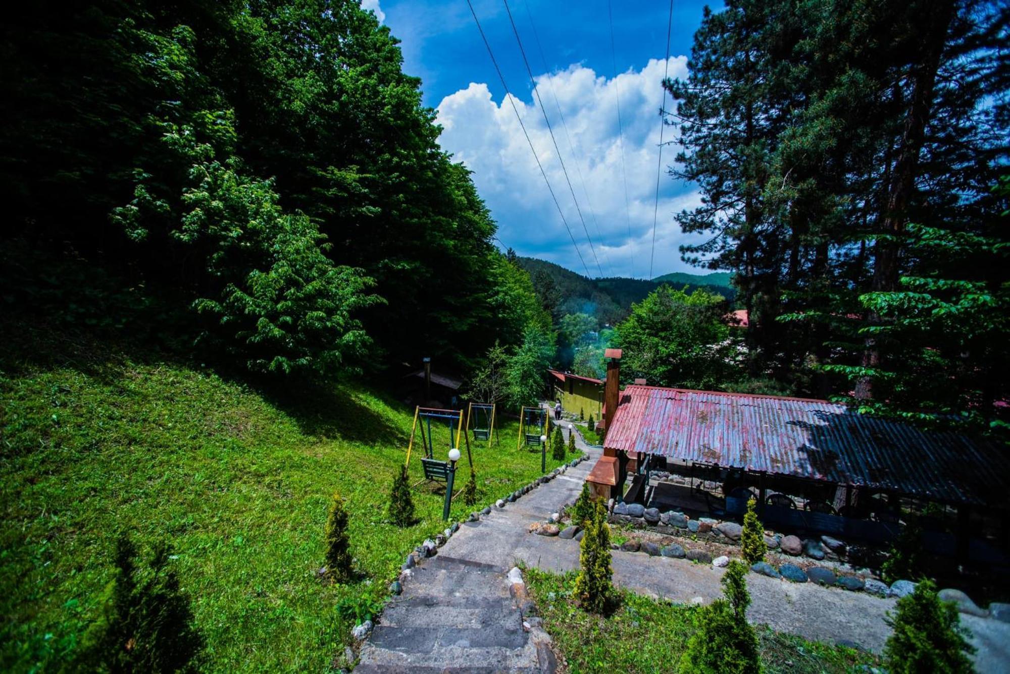 Haghartsin Hotel And Restaurant Дилиян Екстериор снимка