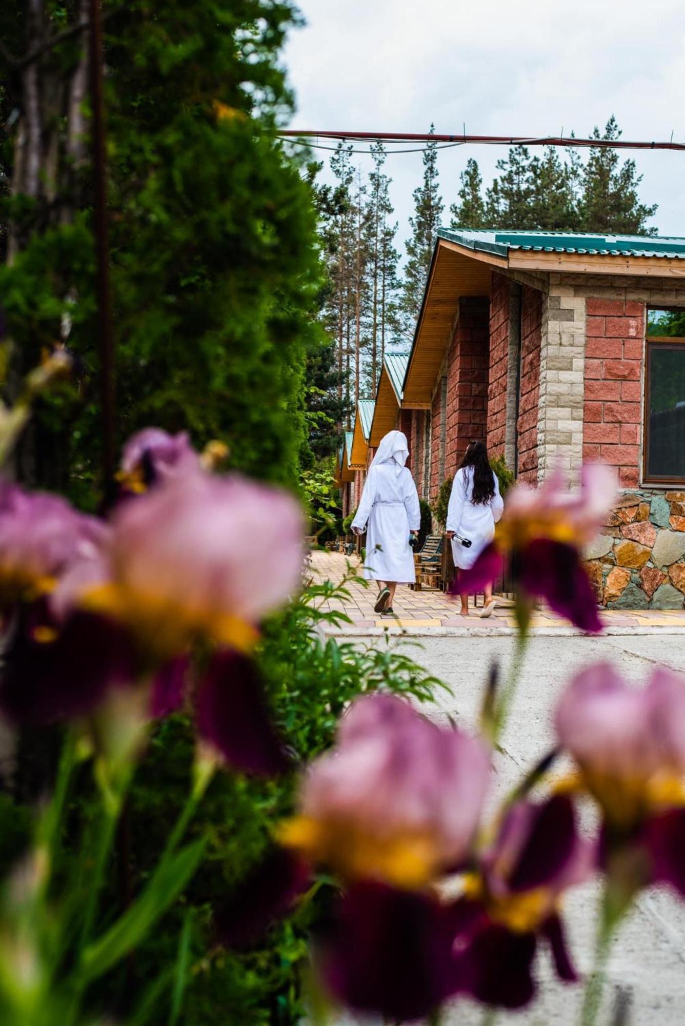 Haghartsin Hotel And Restaurant Дилиян Екстериор снимка