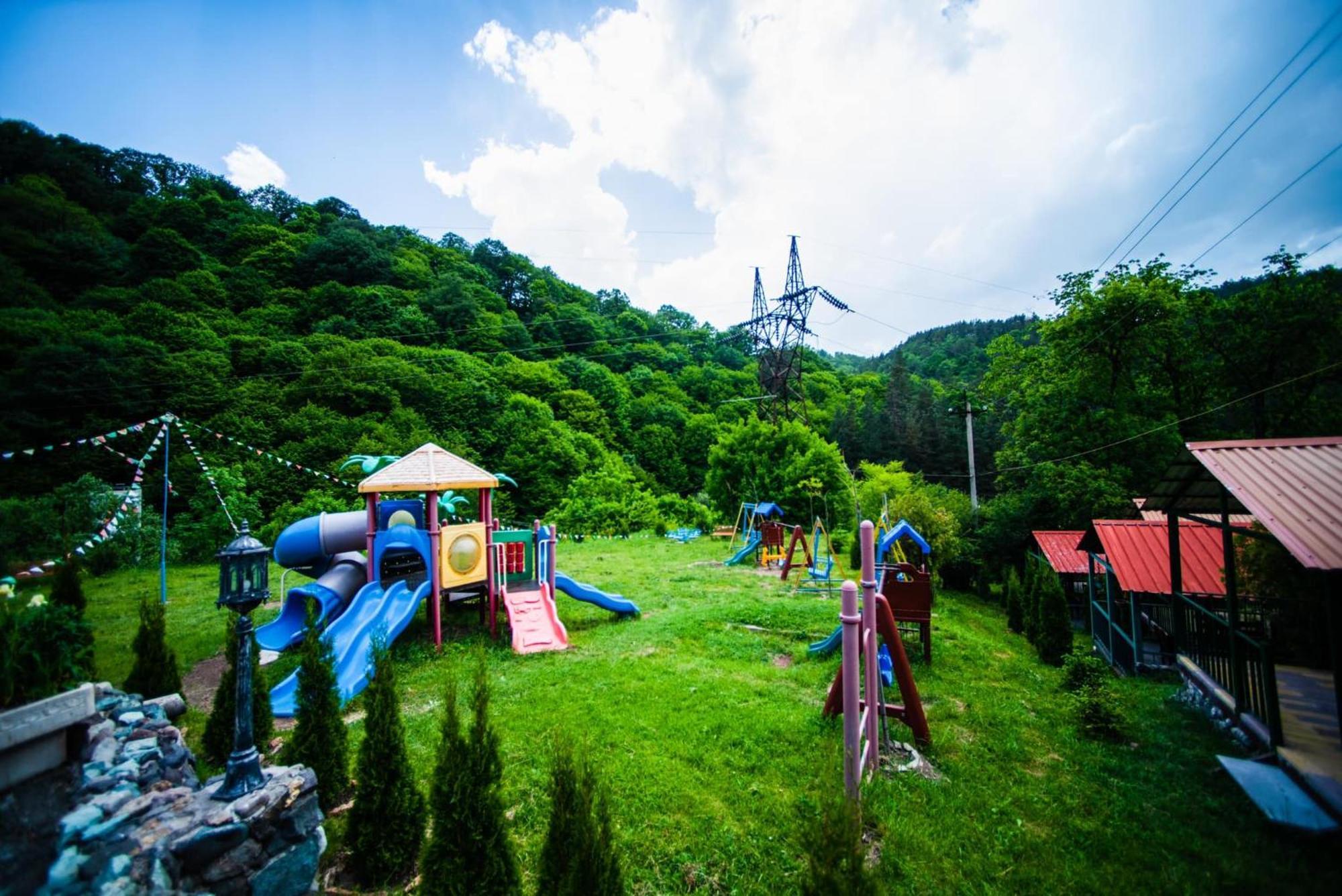 Haghartsin Hotel And Restaurant Дилиян Екстериор снимка